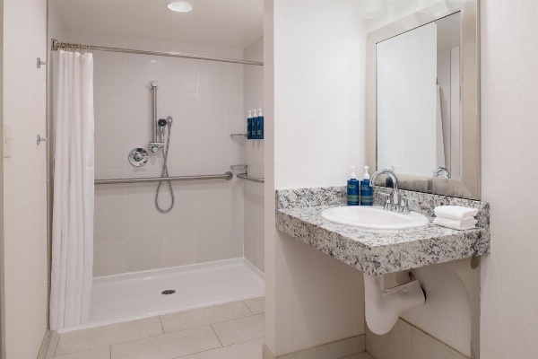 Four Points by Sheraton Bellingham Hotel & Conference Center image 2